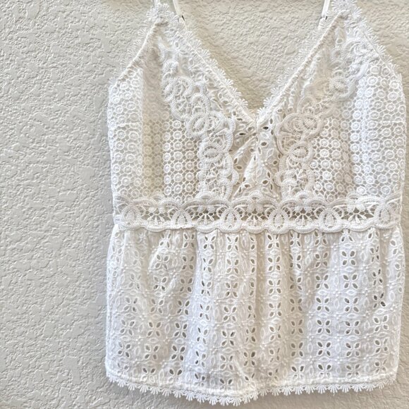 Abercrombie & Fitch White Eyelet Lace Tank Top Cami - Picture 2 of 5